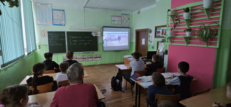 Киноуроки в школах России. "Честь имею".